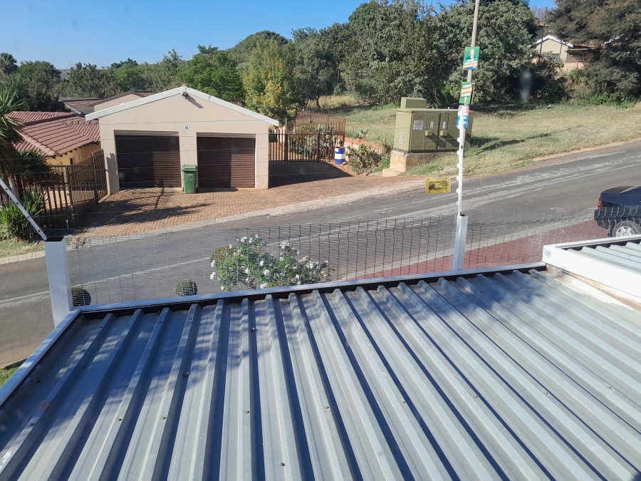 3 Bedroom Property for Sale in Safari Gardens North West